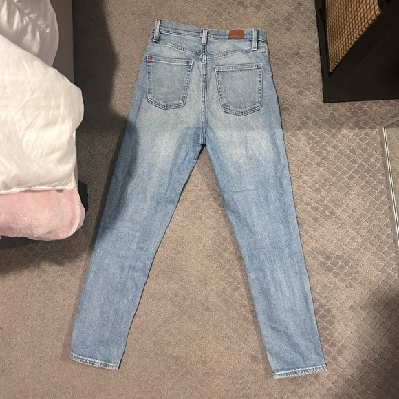 BDG Jeans - Picture 3 of 3